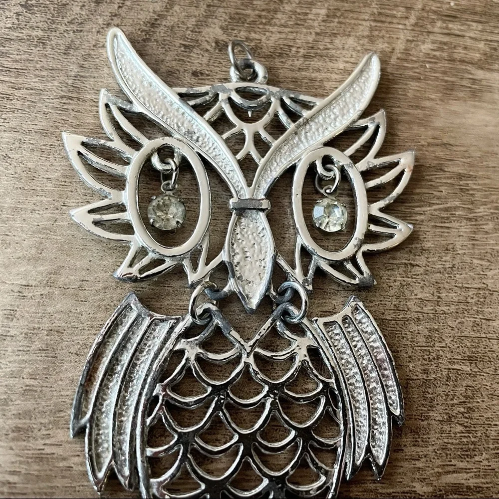 ✦ Vintage ✦ Silver Owl Diamond Eyes Costume Jewelry Pendant - Picture 2 of 2